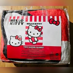 HELLO KITTY TWIN SIZE BLANKET